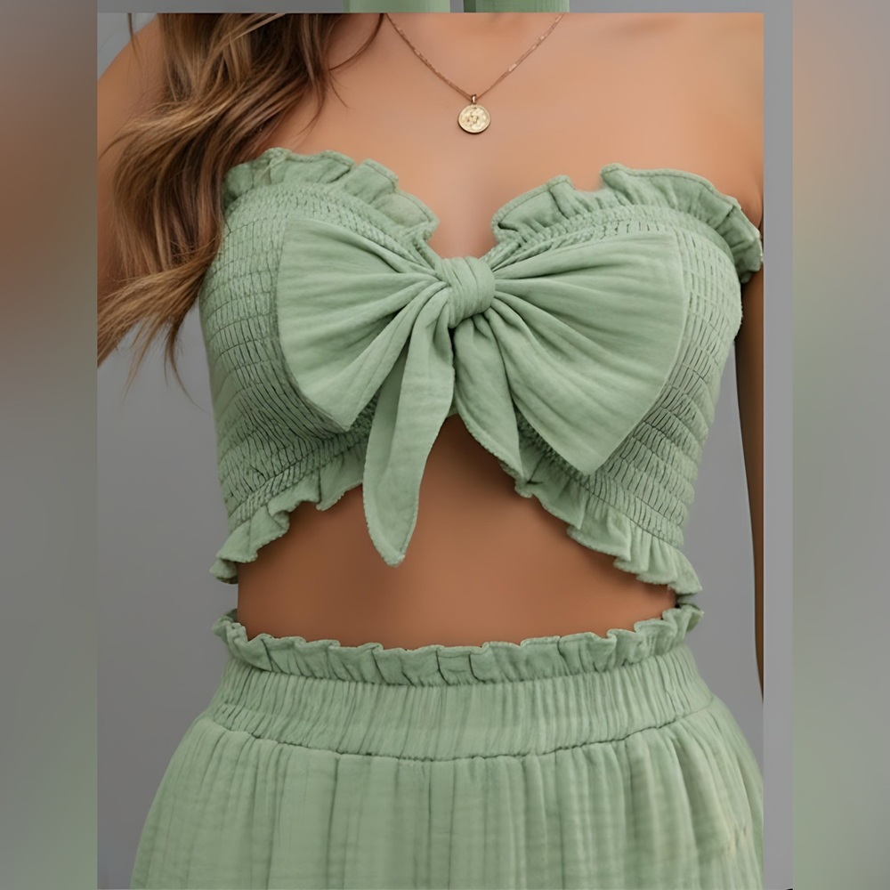 Green Tie Front Tube Top & Wide Leg Pants - Picture 5 of 9